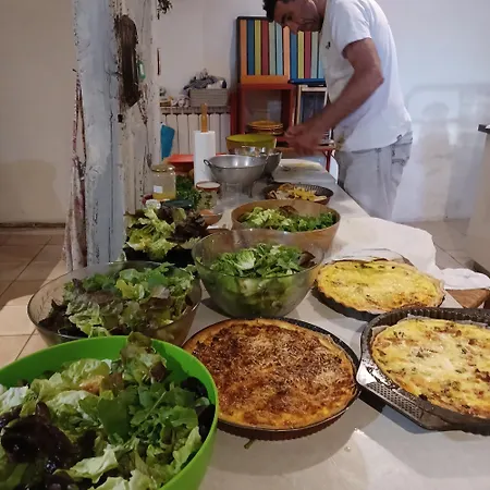Dans Ferme Provencale Ongles