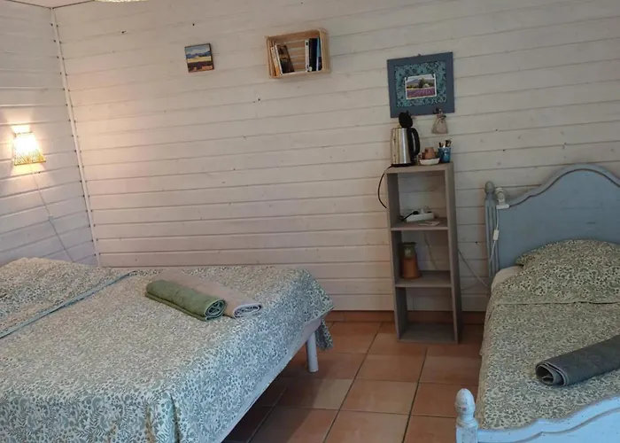 Dans Ferme Provencale 3*