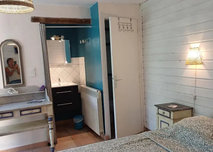 Bed & Breakfast Dans Ferme Provencale Ongles